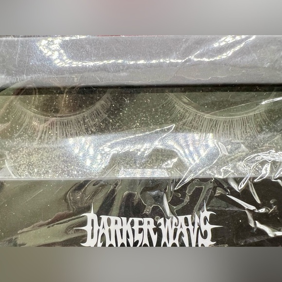 NIB Dolls Kill Darker Wavs 2 Pair Faux White Eyelashes Normal & Dramatic Length - Picture 4 of 8